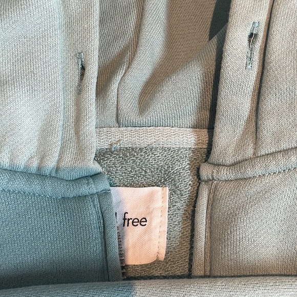 Aritzia Wilfred Free Terry Fleece 1/4-Zip Hoodie - Picture 5 of 5